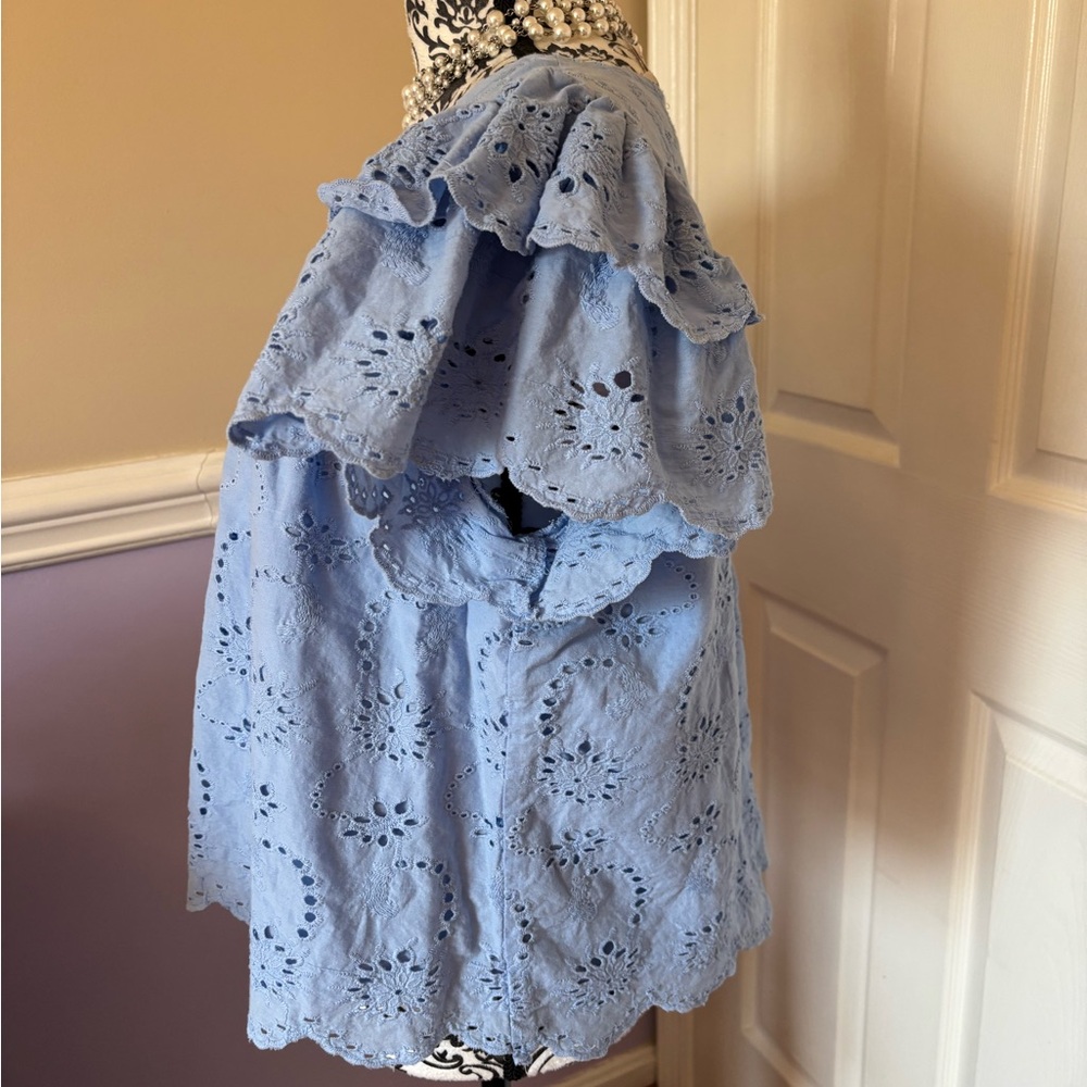 Catherine Malandrino- women’s Blue Eyelet Ruffle Sleeve Top, lined, size XL - Picture 3 of 10